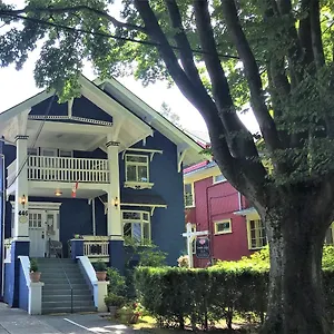 3* Couette-café Cambie