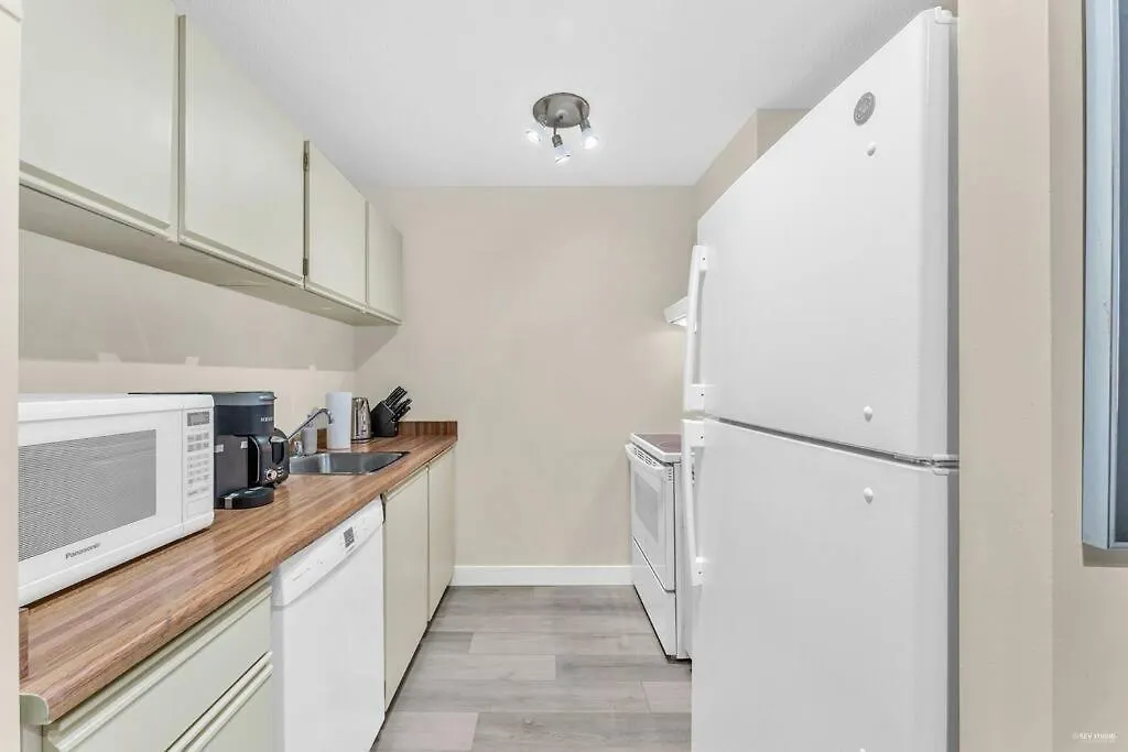 Beautiful City Two Beds Suite With Free Parking Vancouver Lägenhet