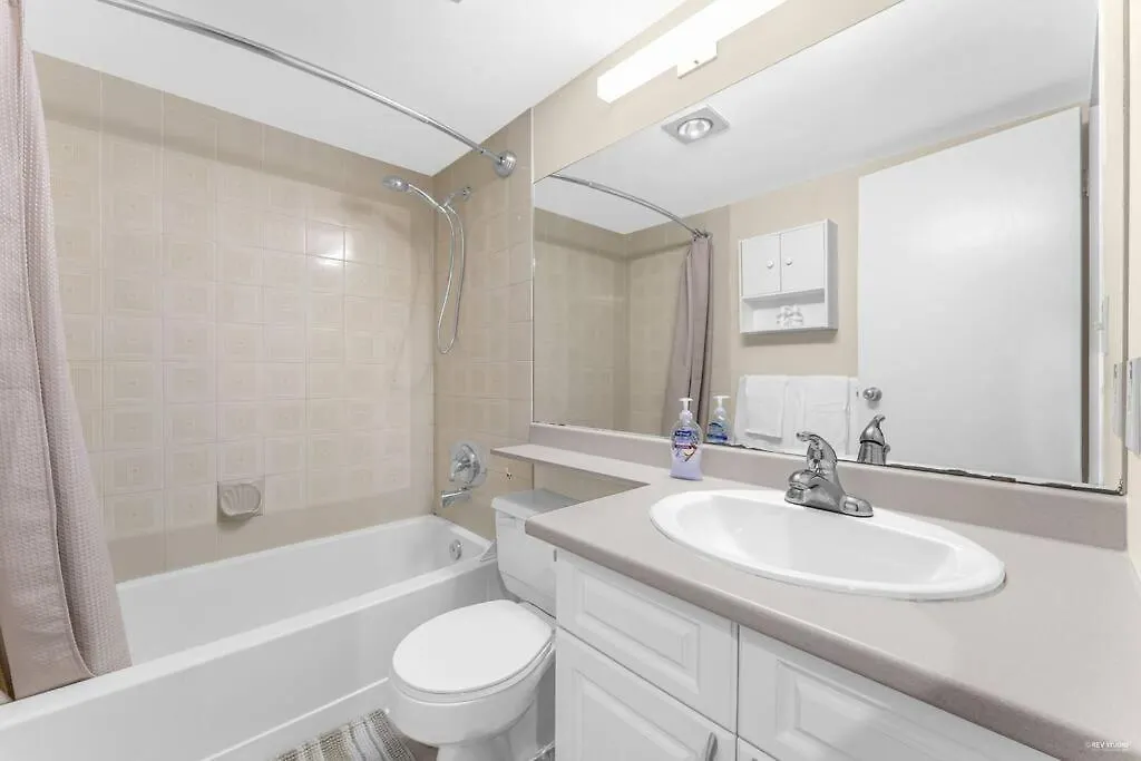 Beautiful City Two Beds Suite With Free Parking Vancouver Kanada
